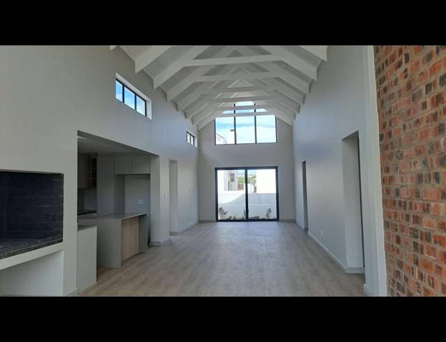 3 BEDROOM HOUSE FOR SALE IN STILBAAI-WES